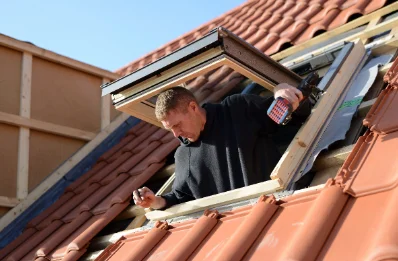 Pose de fenêtres de toit Velux à Golinhac